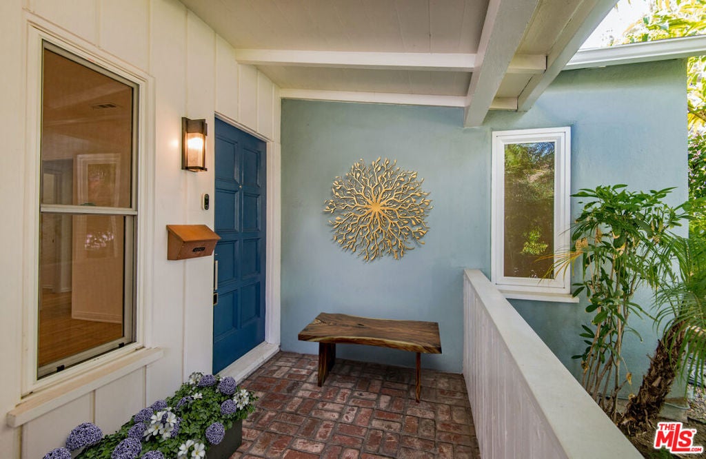 1947 Midvale Avenue, Los Angeles CA 90025