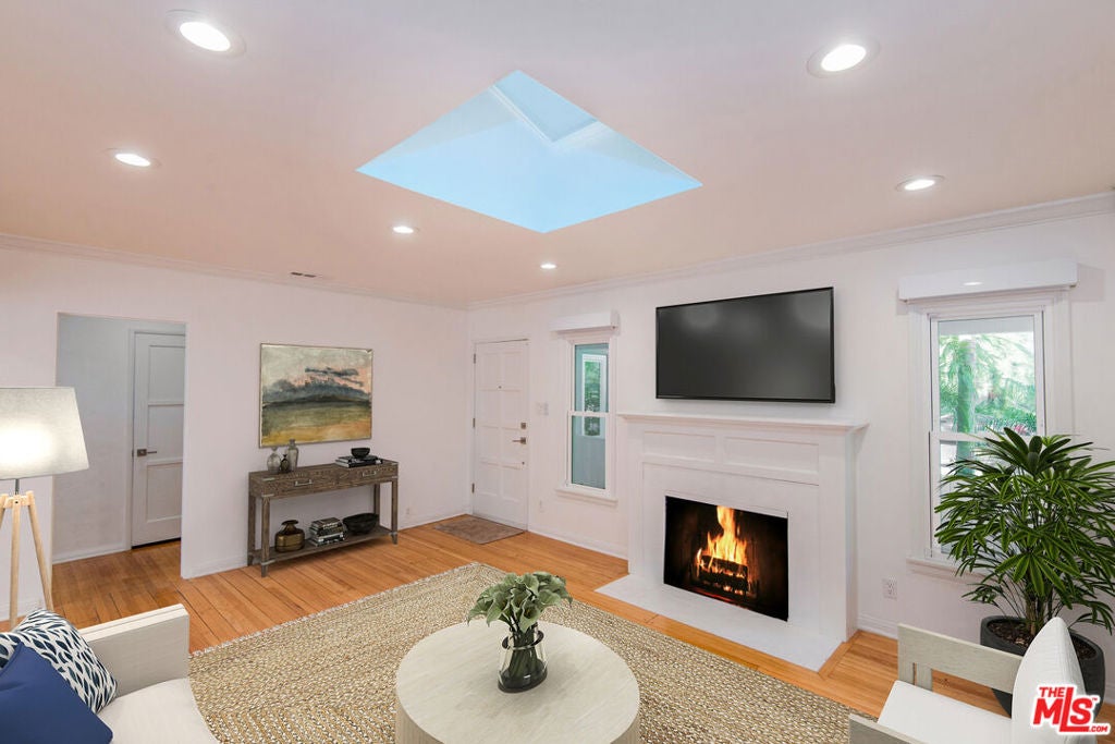 1947 Midvale Avenue
