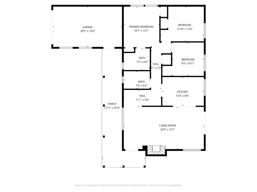Main image without alt text