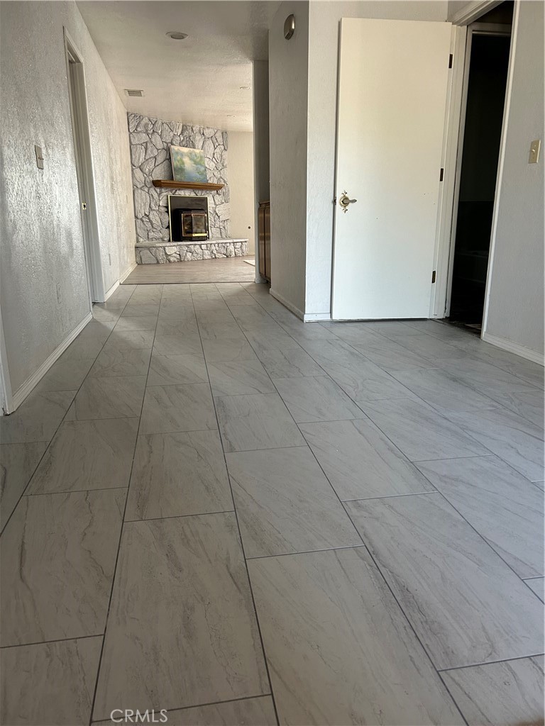 13915 Spring Valley Pkwy