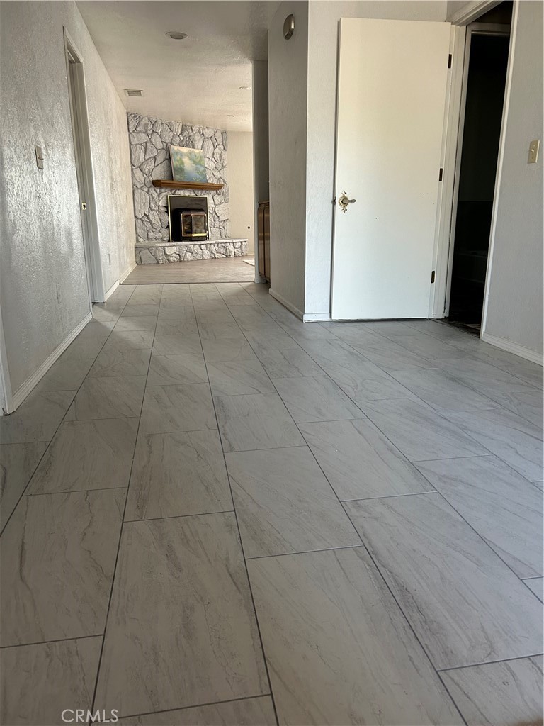 13915 Spring Valley Pkwy
