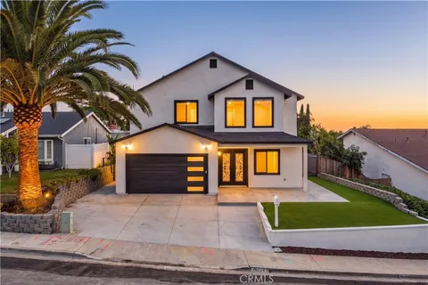 MLS: OC26075982
