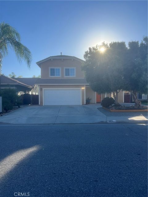 Photo of 1612 Western Village Drive, San Jacinto, CA 92583 (MLS # IV26111399)