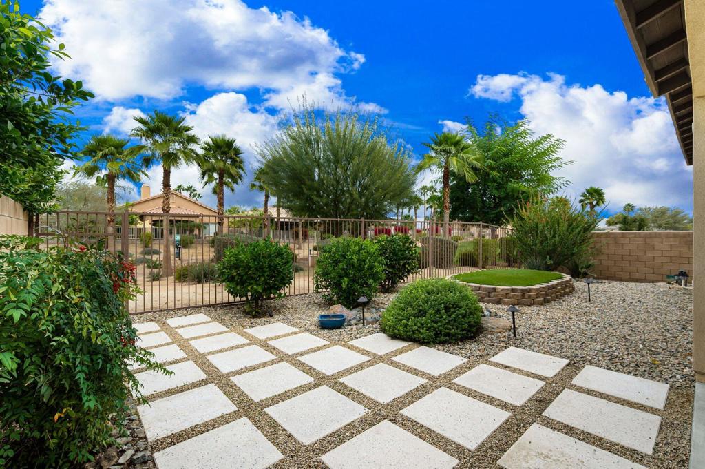 80046 Canyon Club Court