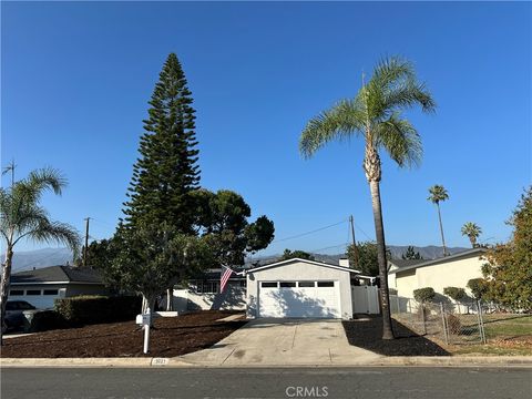 1021 E Gaillard Azusa CA 91702