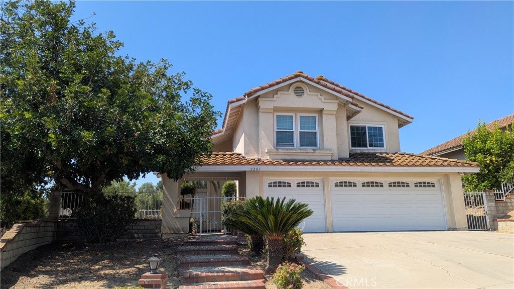 Prime location! Spacious 4 BR / 3 BA home nestled in a quiet neighborhood within a top-rated school district.
Conveniently located near markets, shopping and schools.
Functional layout offers comfortable living ~ DON'T MISS THIS OPPORTUNITY !