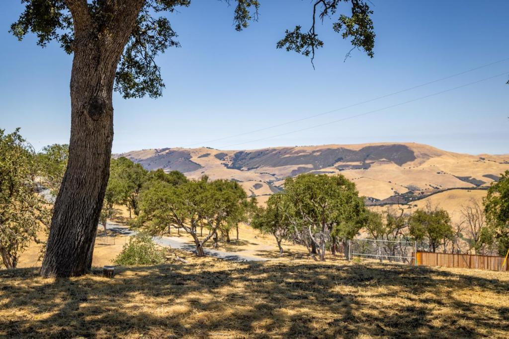35180 Sky Ranch Road