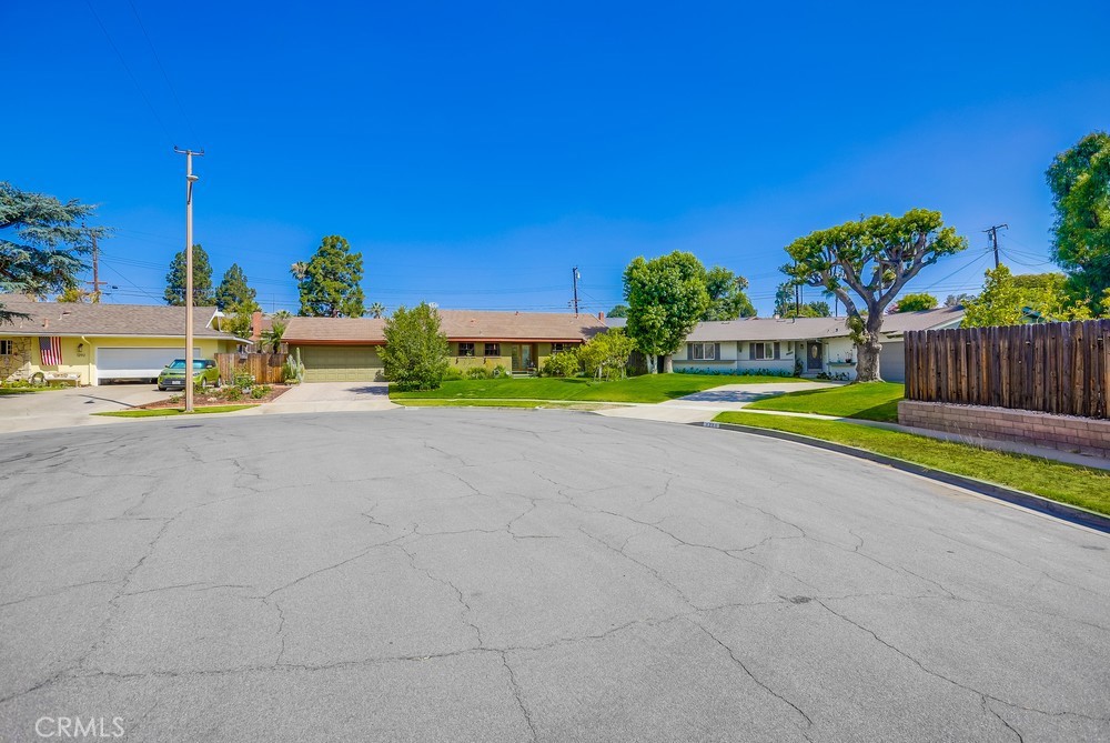 1301 Cameo Drive