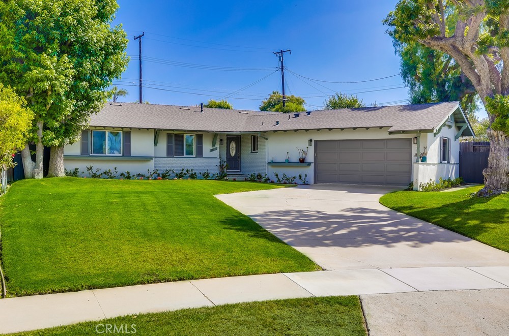 1301 Cameo Drive