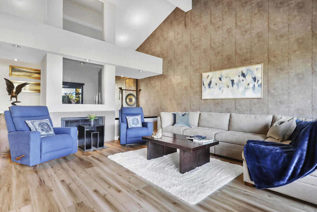 The Lakes Country Cl - Residential