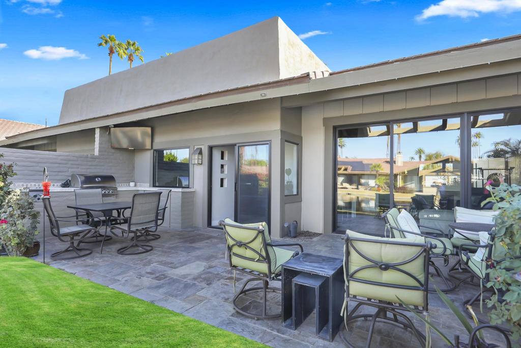 The Lakes Country Cl - Residential