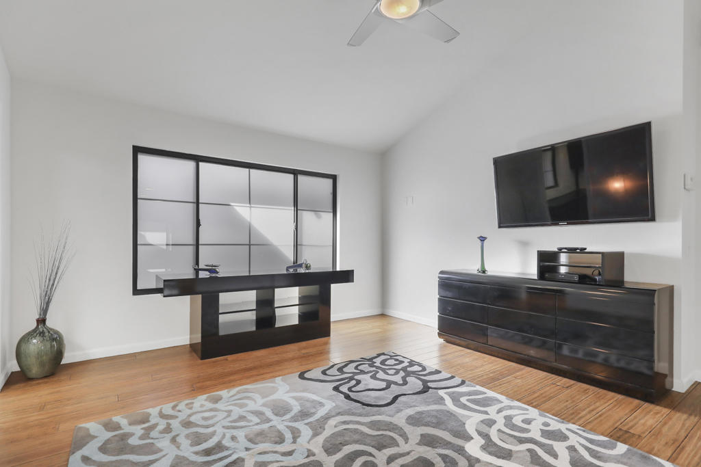 The Lakes Country Cl - Residential