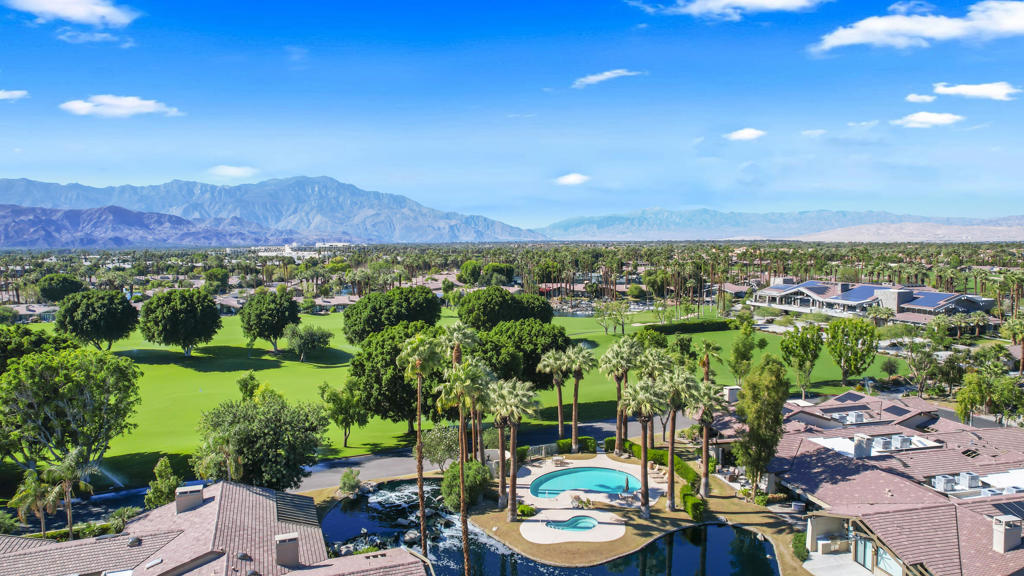 The Lakes Country Cl - Residential