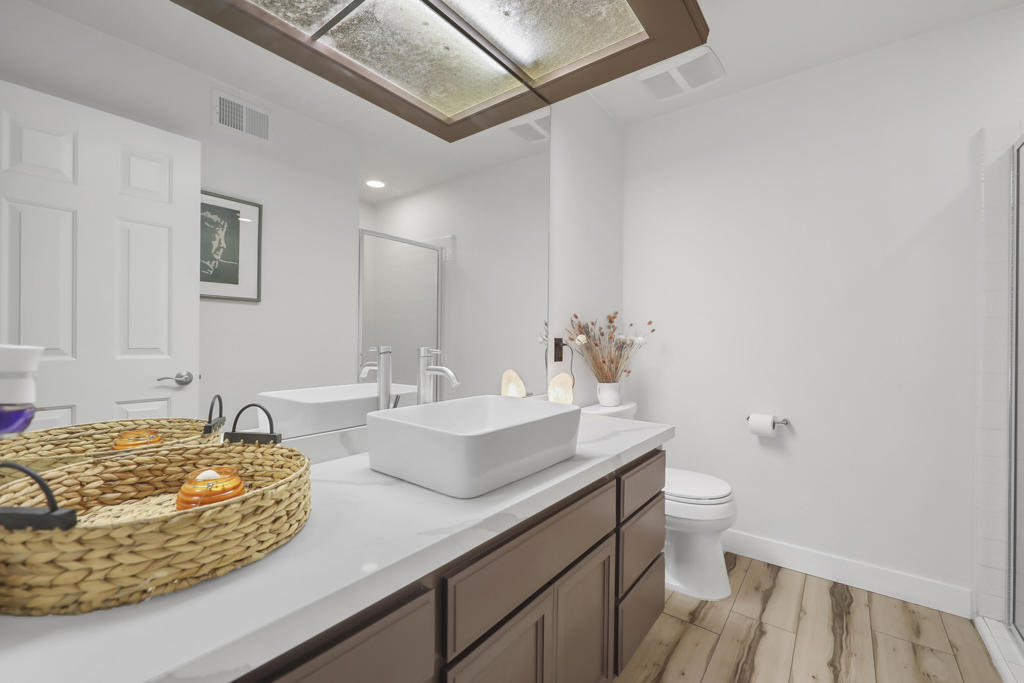 The Lakes Country Cl - Residential