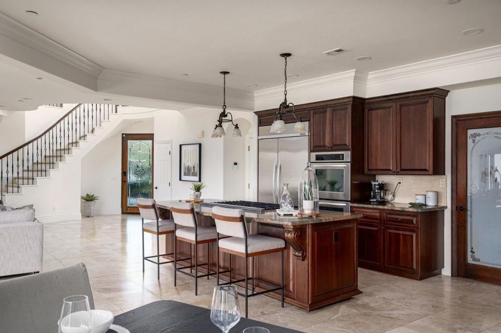 3919 Via Valle Verde