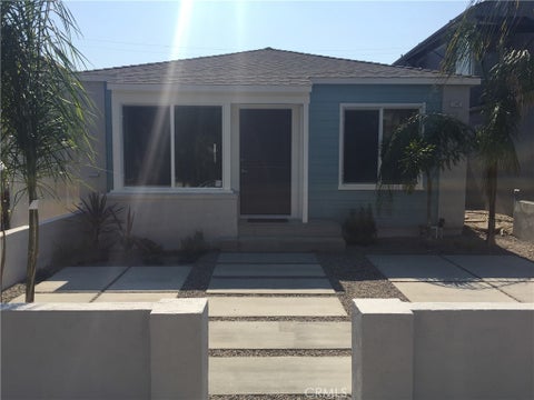 Photo of 142 Granada AVE, Long Beach, CA 90803 (MLS # PW26201223)
