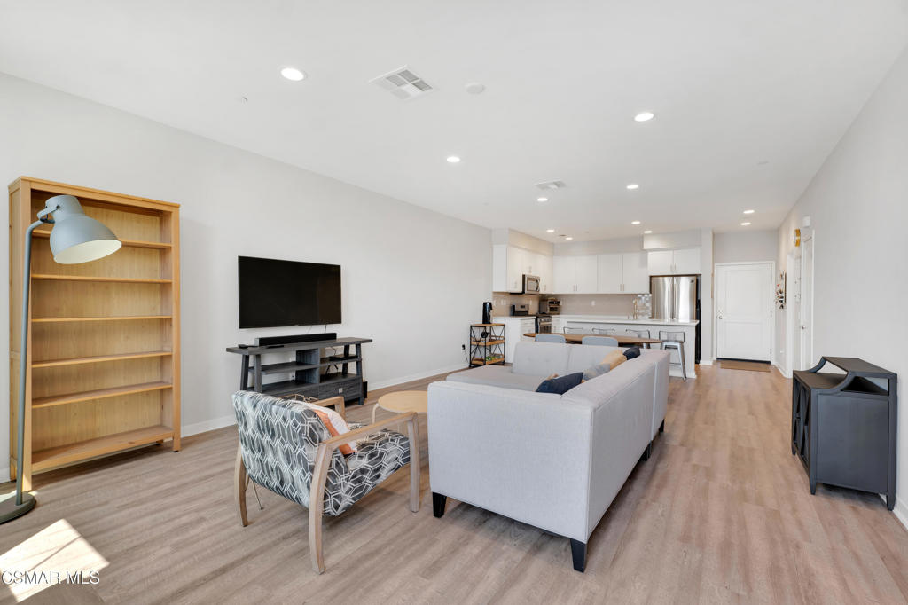 135 Farmhouse Drive 3