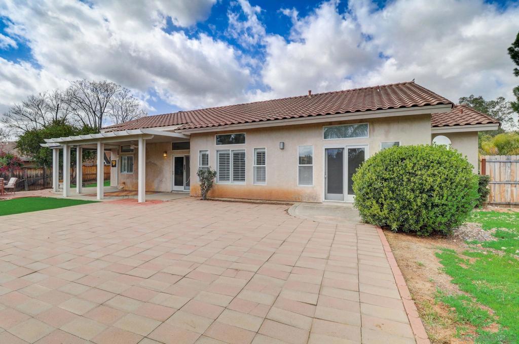 Ramona - Residential