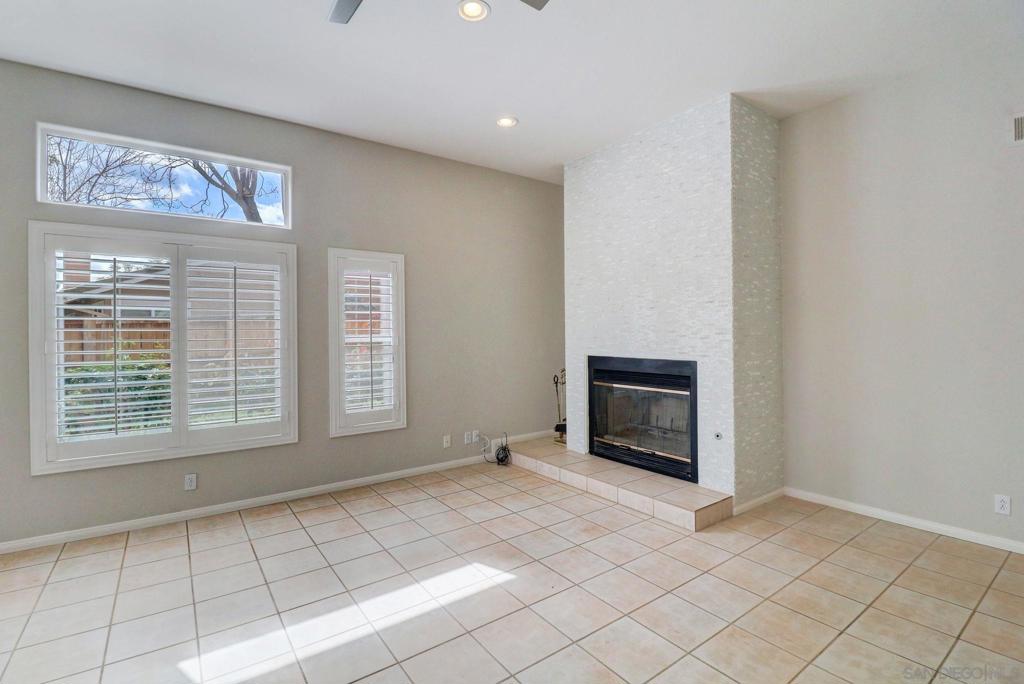 Ramona - Residential