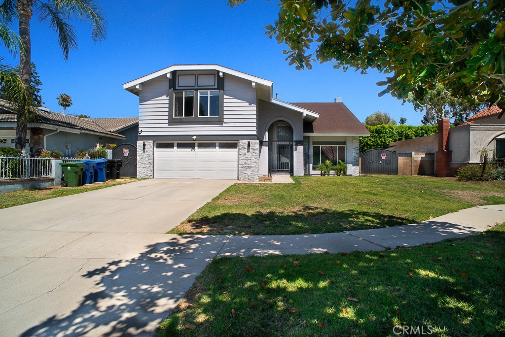 BEAUTIFUL 4 BR + 2.5 BA POOL HOME ON CUL-DE-SAC FOR SALE! DOUBLE DOOR ENTRY INTO FOYER, VAULTED CEILINGS, RECESSED LIGHTING, GOURMET KITCHEN WITH CUSTOM TILE BACKSPLASH, UPGRADED CABINETS, GRANITE COUNTERTOPS, DOUBLE OVEN, PANTRY, CEILING FANS, TILE FLOORING, PLUSH CARPET IN BEDROOMS, PRIMARY SUITE WITH PRIVATE BATH & LARGE WALK IN CLOSET, WINDOW TREATMENTS, SPACIOUS BONUS ROOM WHICH IS GREAT FOR ENTERTAINING, FORMAL DINING, FRENCH DOORS LEADING TO A PRIVATE BACKYARD WITH LUSH TROPICAL LANDSCAPING & PALM TREES, SPARKLING POOL & SPA, 2 CAR ATTACHED GARAGE WITH DIRECT ACCESS, LOTS OF ROOM FOR STORAGE, RV PARKING. THIS IS A MUST SEE!