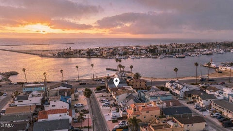 Tiny photo for 261 Hollywood Boulevard, Oxnard, CA 93035 (MLS # V1-39178)
