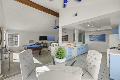 Tiny photo for 261 Hollywood Boulevard, Oxnard, CA 93035 (MLS # V1-39178)