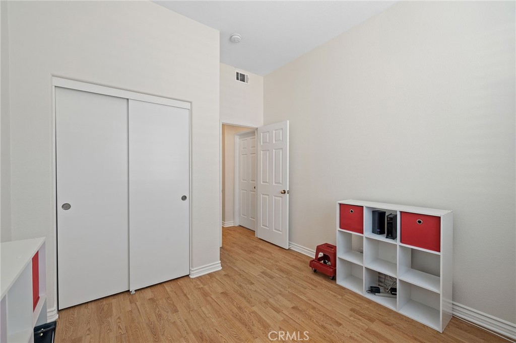 Bungalows - Residential