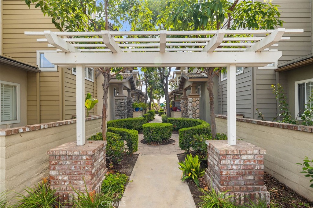 Bungalows - Residential