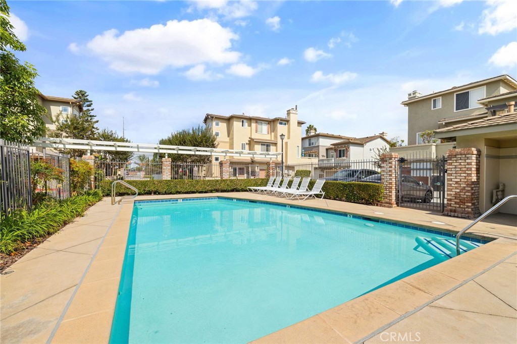 Bungalows - Residential