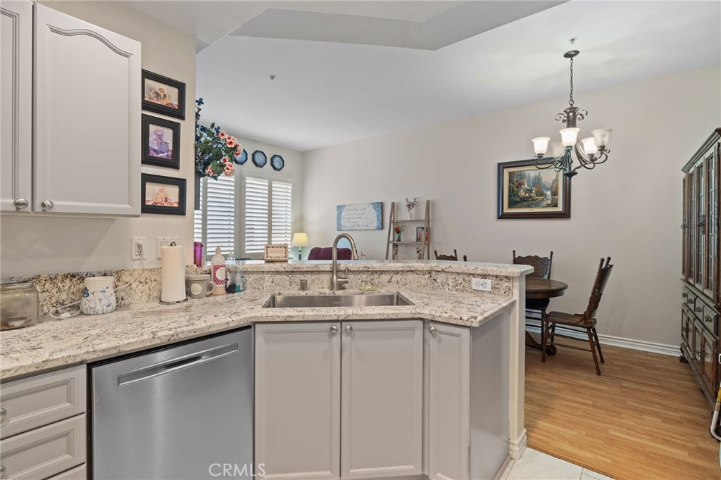 Bungalows - Residential