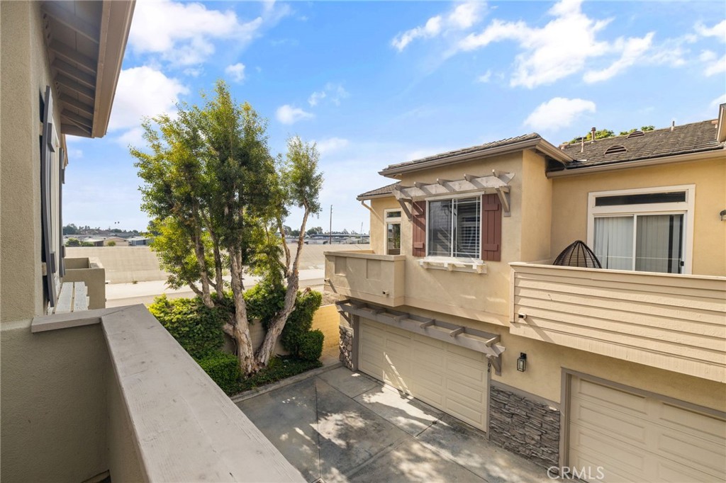 Bungalows - Residential