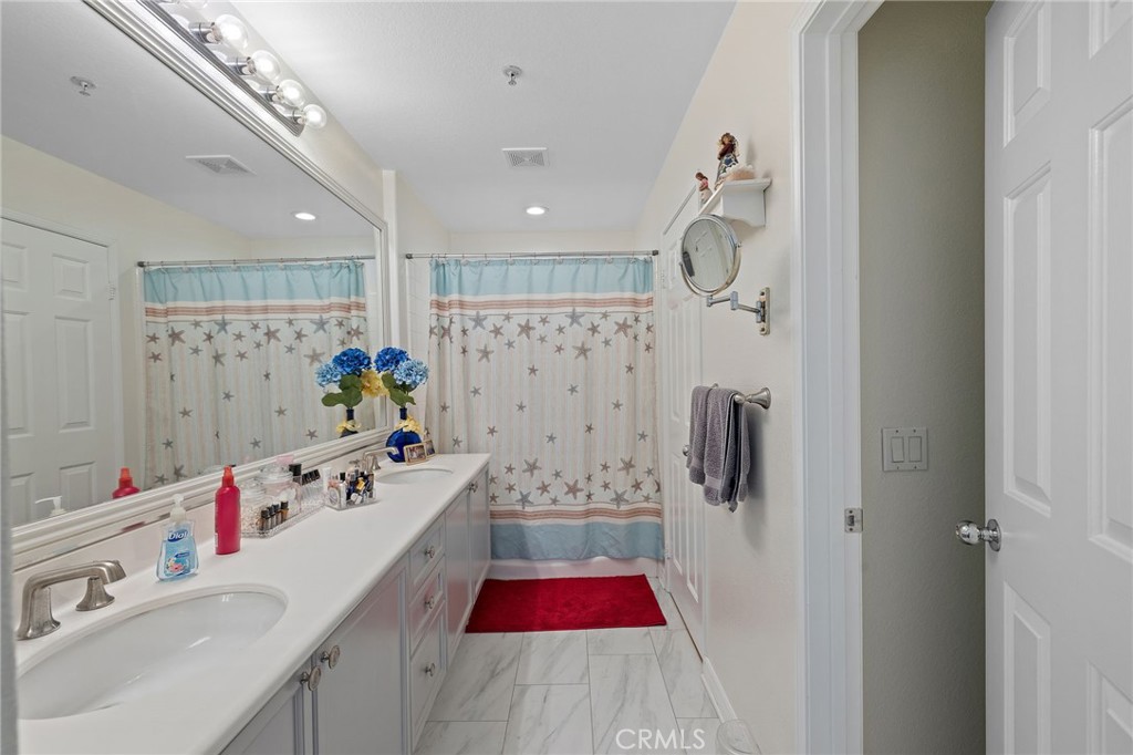 Bungalows - Residential