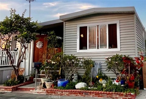 30 Welcome Lane Seal Beach CA 90740