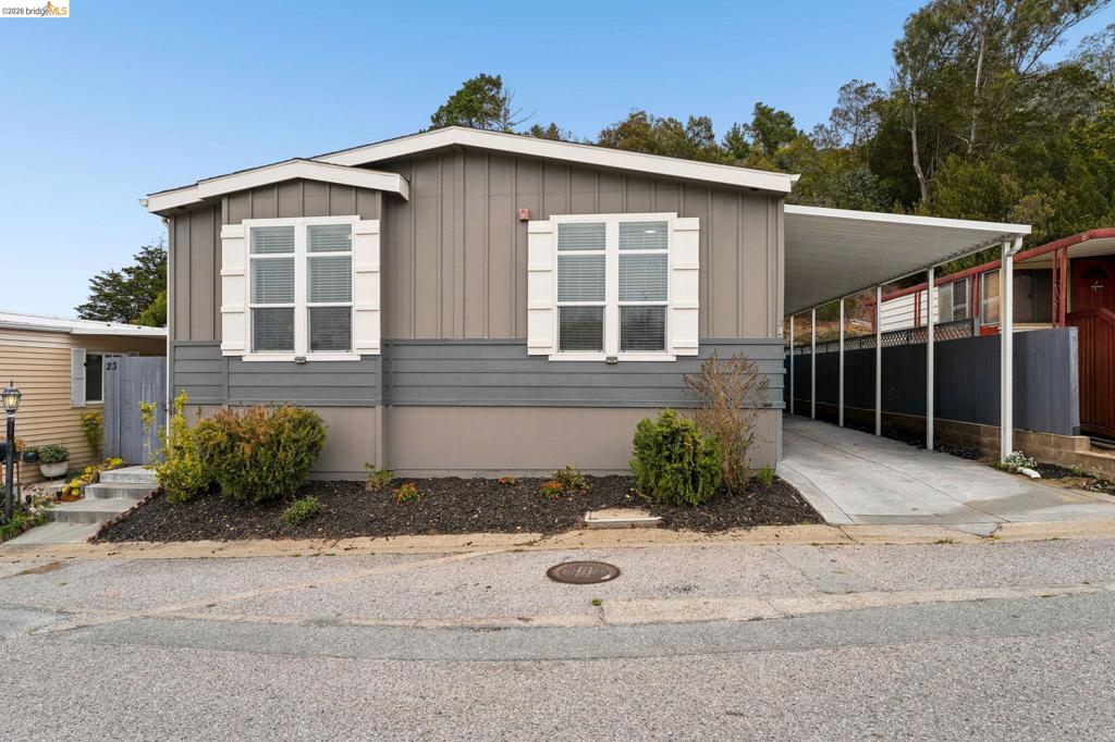23 Shoal Dr