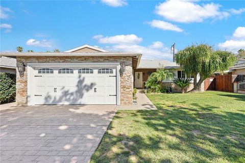 Photo of 14641 Lassalette St, La Puente, CA 91744 (MLS # PW26027388)