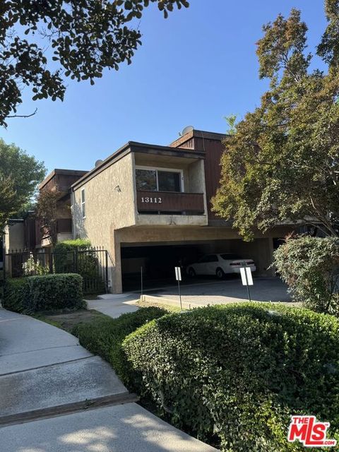 Photo of 13112 Moorpark Street #1, Sherman Oaks, CA 91423 (MLS # 25613683)