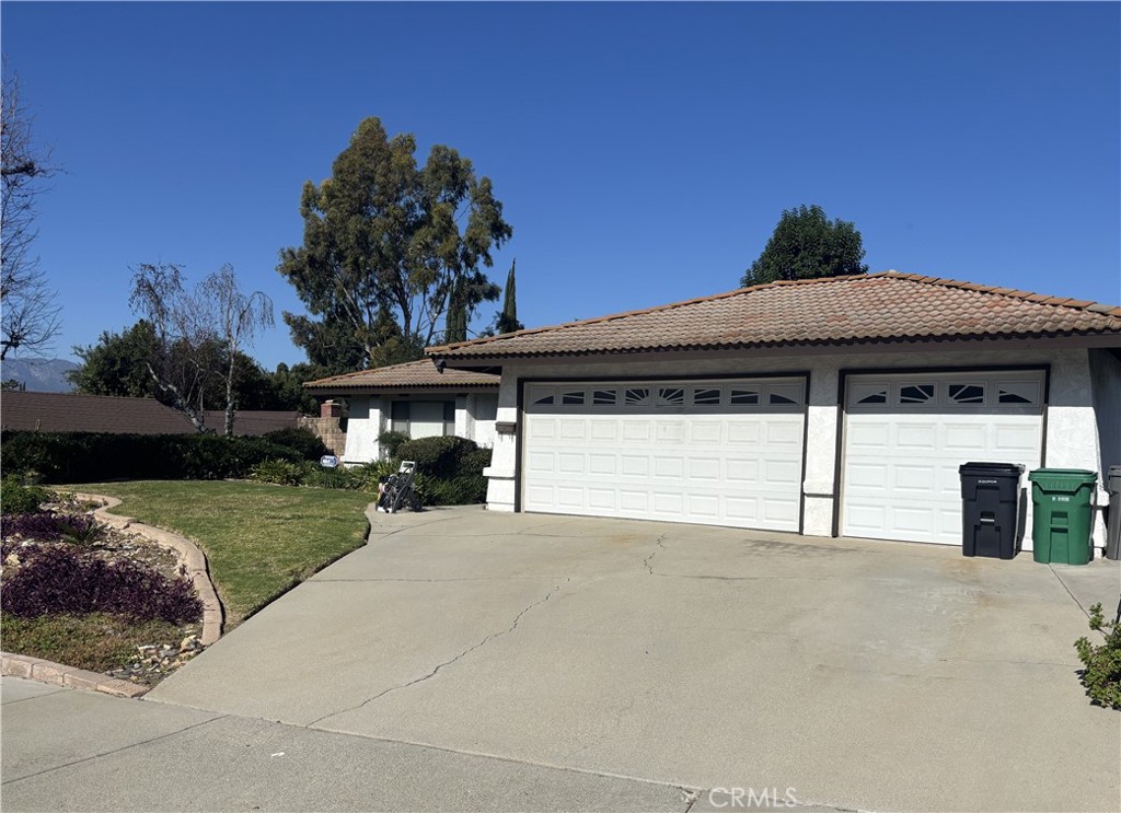 1319 Paseo Encinas