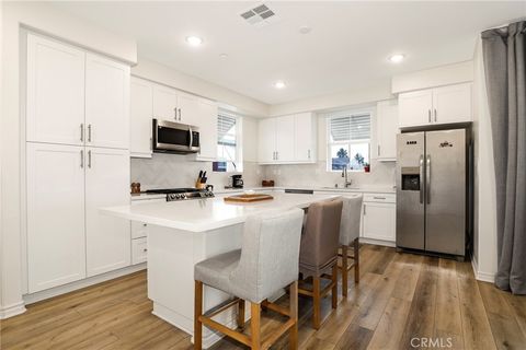 1380 Vigilant Carson CA 90746