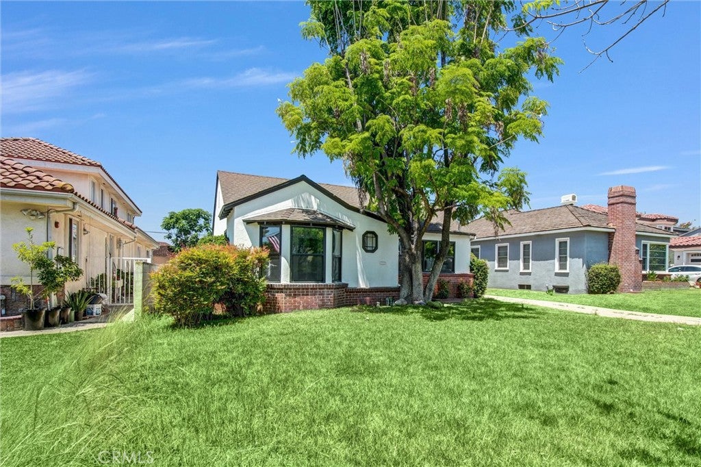 233 Rosemont