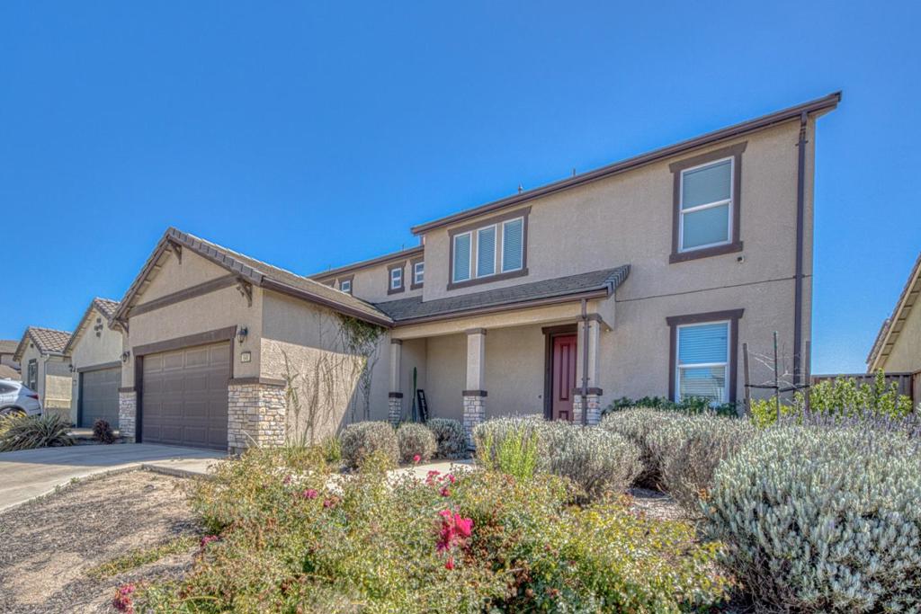 646 Cadena Drive