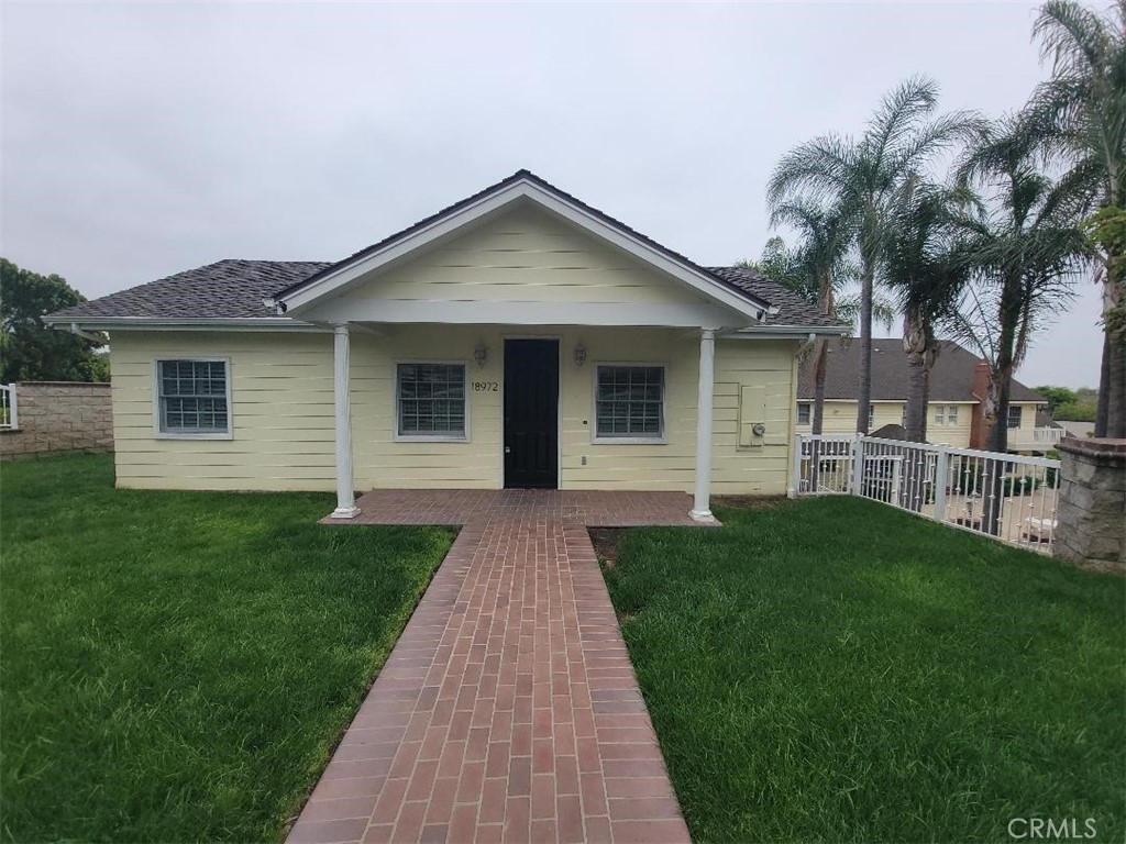 18972 santiago Boulevard