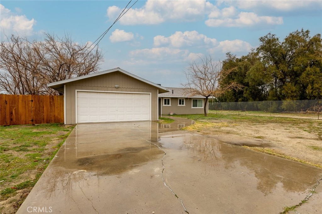 9503 E Avenue T12