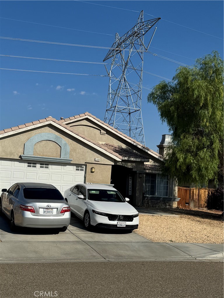 Single Family Home, located in well located community of Victorville, schools and easy access to freeway I15, Need to see to appreciate this nice home