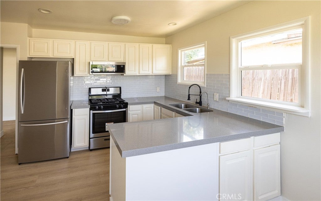 8022 Artesia