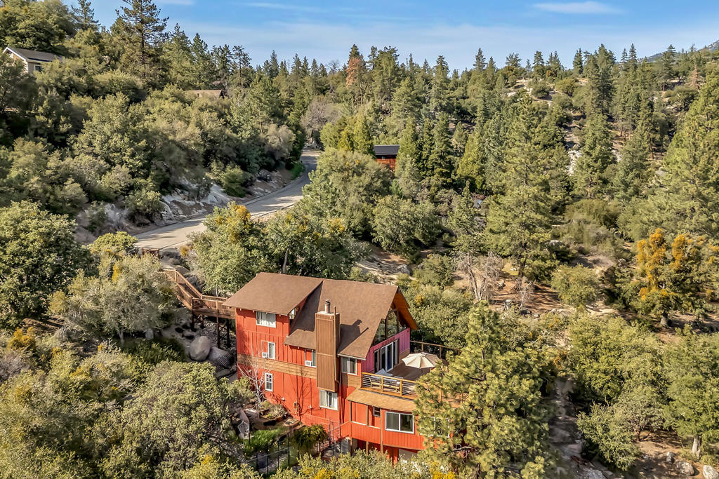 26870 Robin Drive