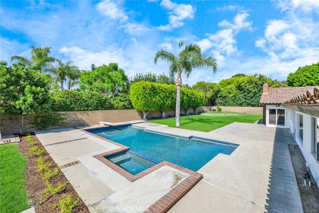18111 Dorchester Circle