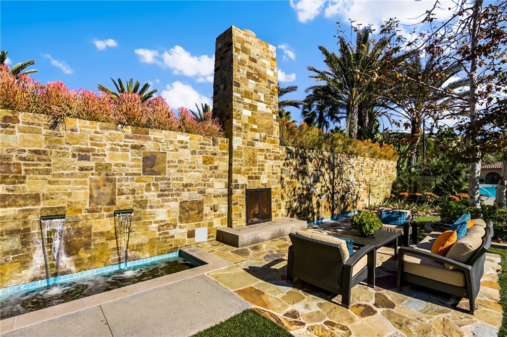 The Rowe - Residential Lease