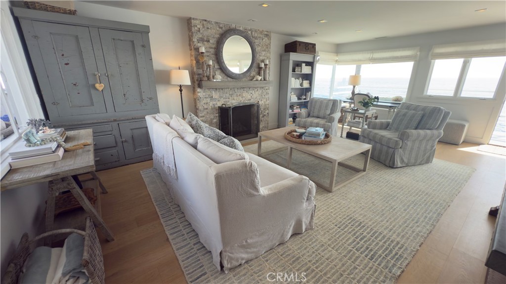 7 Camel Point Drive