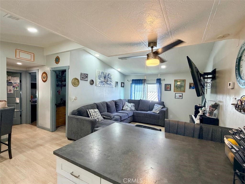 5700 Carbon Canyon 83