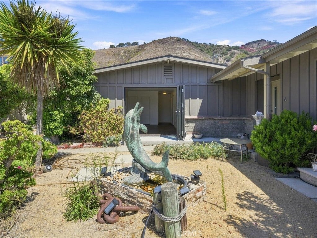 2520 Coburn Lane